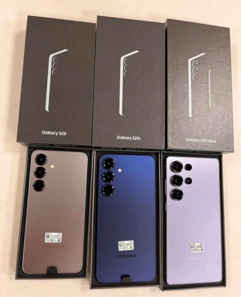 Originale  Apple iPhone 16 Pro Max, iPhone 16 Pro, iPhone 16, iPhone 16 Plus, iPhone 15 Pro Max, iPhone 15 Pro, iPhone 15,  Samsung Galaxy S25 Ultra , Samsung Galaxy S25, Samsung Galaxy S25+, Sony PlayStation PS5 Console Blu-Ray Edition 