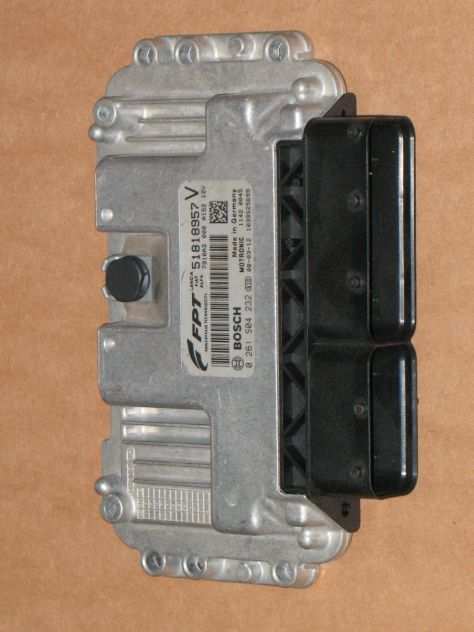 ECU CENTRALINA NUOVA FIAT LANCIA BRAVO 1.4 150CV ME7.9.10 0261S04232 51818957V