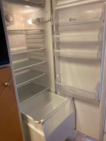 ELECTROLUX FRIGORIFERO INCASSOFI325VA
