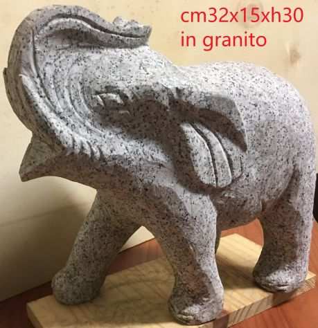 Elefante in pietra granito