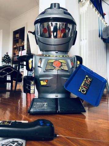 Emiglio Laser Robot anni 90 gioco per bimbi Fascia di etagraveper tutte le etagrave
