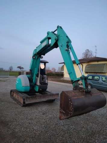 ESCAVATORE CINGOLATO KOBELCO CON DEPORTE