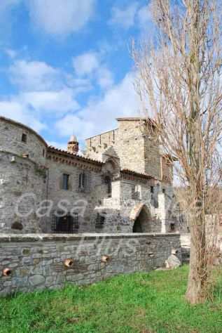 Esclusivo Castello Medievale a Todi