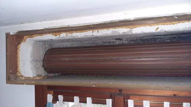 Eseguo isolamenti termici (coibentazione) sui cassonetti delle tapparelle