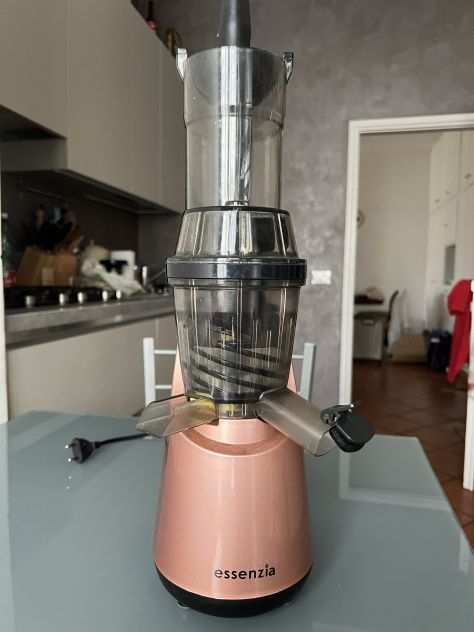 Estrattore di Succo Vivo Essenzia Whole Slow Juicer