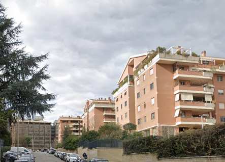 EUR MONTAGNOLA - QUADRILOCALE CON TERRAZZO e DOPPI SERVIZI