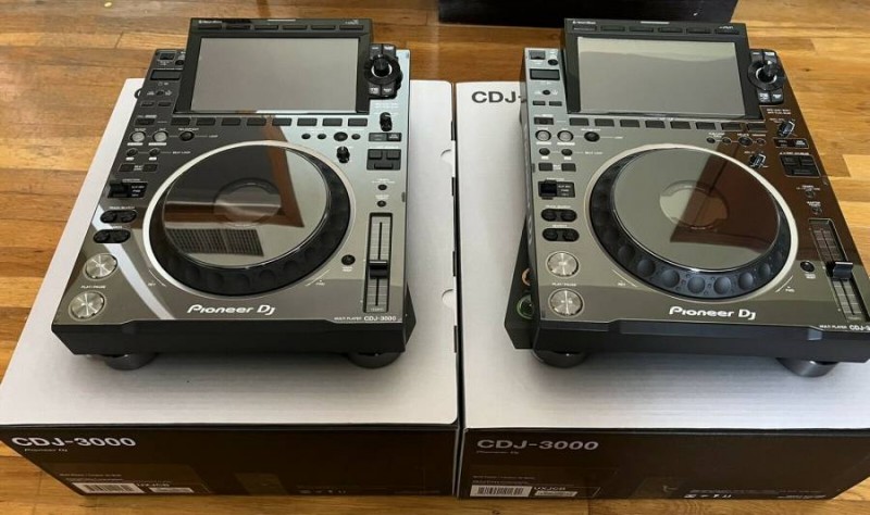 AlphaTheta XDJ-AZ, AlphaTheta OMNIS-DUO, Pioneer  OPUS-QUAD, Pioneer XDJ-RX3, Pioneer XDJ-XZ, Pioneer DDJ-FLX10,  Pioneer DDJ-REV7, Pioneer CDJ-3000, Pioneer DJM-A9, AlphaTheta Euphonia , Pioneer CDJ-2000NXS2, Pioneer DJM-900NXS2, Pioneer DJM-V10