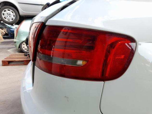 FANALE EST. POST. DX. AUDI A4 laquo8K5raquo AVANT (2008)