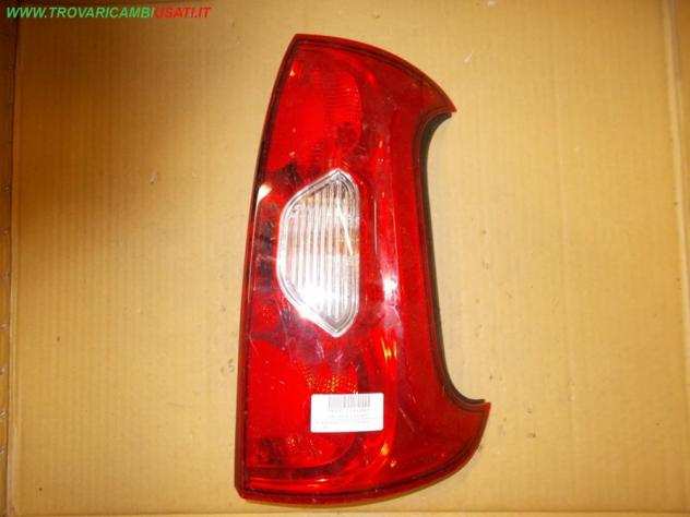 FANALE POST. D. FIAT PANDA (312-33) Parti elettriche Fanaleria Fanali Fanale post. dx. FIAT - PANDA - 01-01-2012 -, FIAT - PANDA Van - 01-06-2012