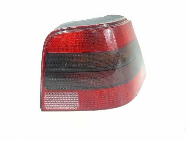 FANALE POST. DX. VOLKSWAGEN GOLF laquoIVraquo (1998)