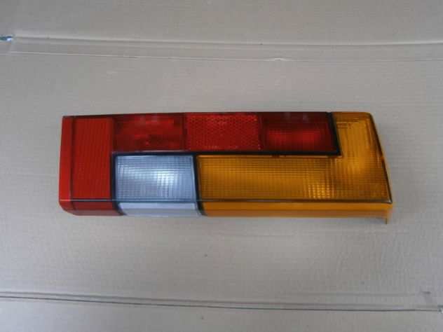 Fanale posteriore Alfa 33 prima serie Quadrifoglio Rear light Alfa 33