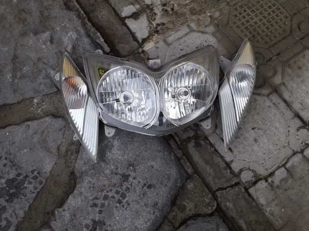 Faro anteriore Suzuki Burgman 400 K3 20032004