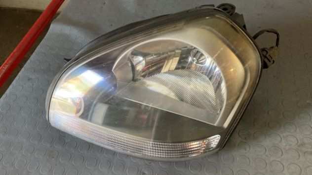 Faro anteriore SX Hyundai Tucson del 2008