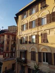 Felice Romani 7 Vani con balcone