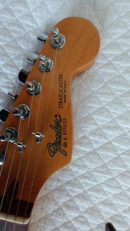 fender - Fender Stratocaster American Standard - - Chitarra elettrica - Stati Uniti dAmerica - 1990 (No Reserve Price)