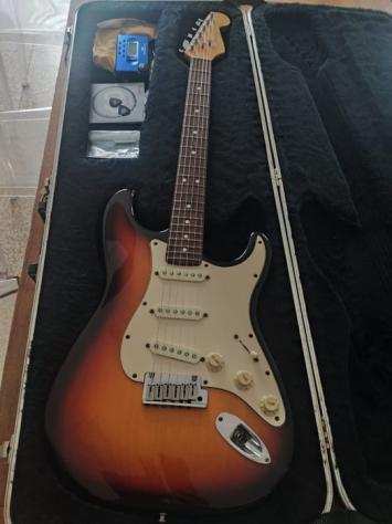 Fender - Fender Stratocaster - - Chitarra elettrica - 1999