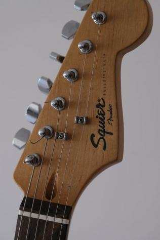 Fender, Squier - Squier By Fender Stratocaster - - Chitarra elettrica