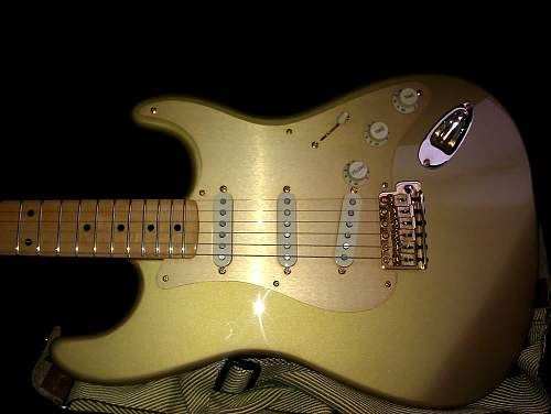 Fender Stratocaster 50th Anniversary Aztec Gold chitarra elettrica