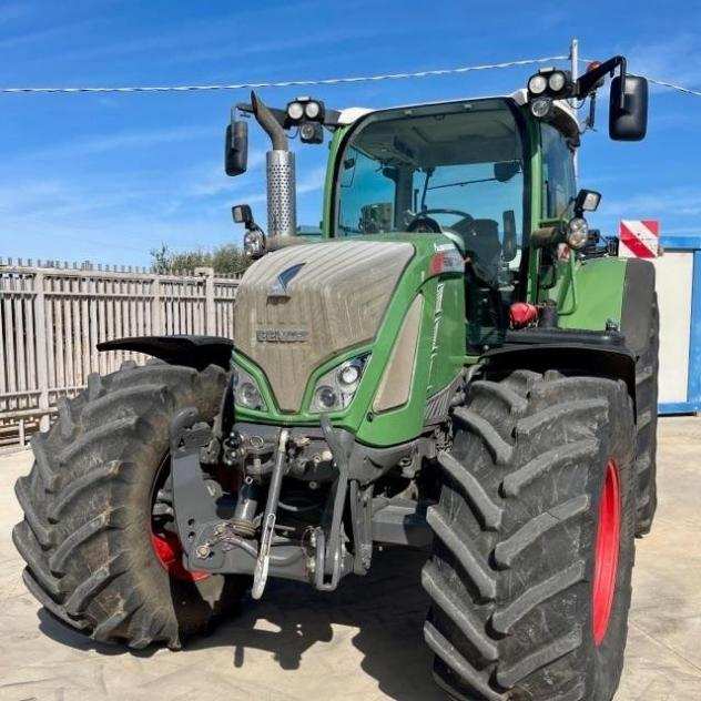 FENDT 724 VARIO SCR  AUTOGUIDA JD