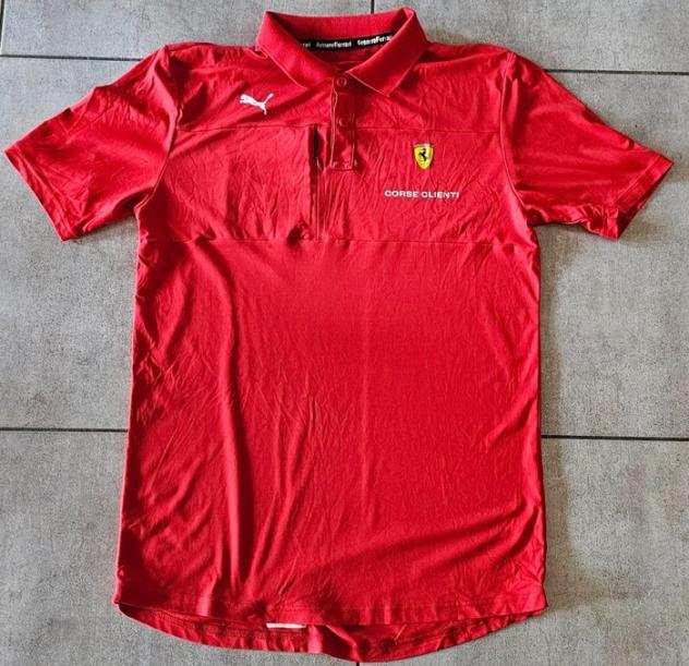 Ferrari - 2022 - Abbigliamento di squadra