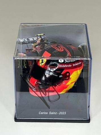 Ferrari - Carlos Sainz Jr - 2023 - Scale 15 helmet