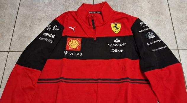 Ferrari - Formula Uno - 2022 - Abbigliamento di squadra