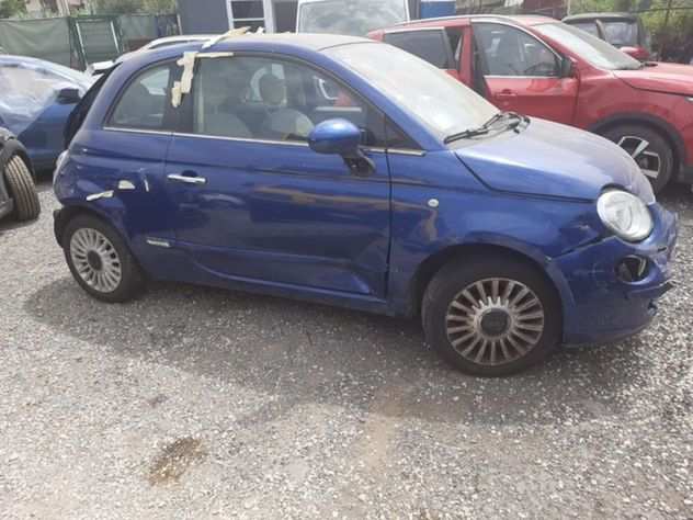 Fiat 500 1.3 mjet 75cv anno 07-2010 incidentata