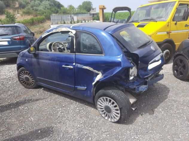 Fiat 500 1.3 mjet 75cv anno 07-2010 incidentata