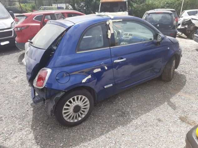 Fiat 500 1.3 mjet 75cv anno 07-2010 incidentata