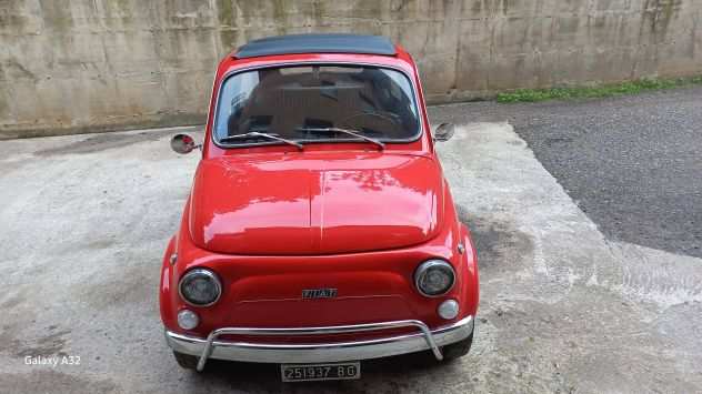 Fiat 500L del 1971 rossa