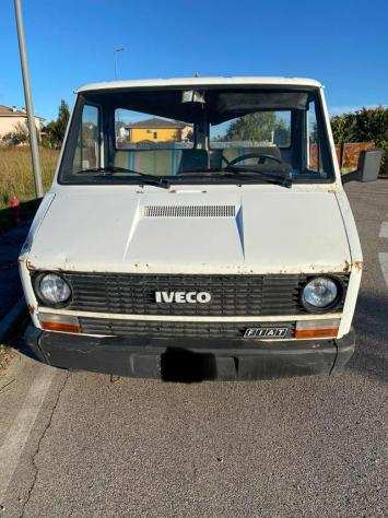 FIAT Autocarro Fiat 35 con sponda idraulica rif. 18523944