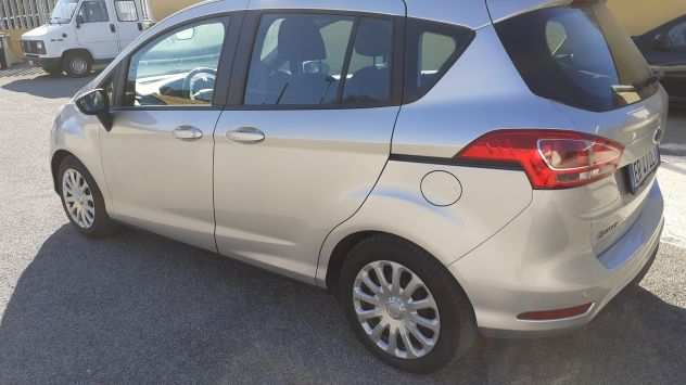 ford b-max 1400 benzina metano