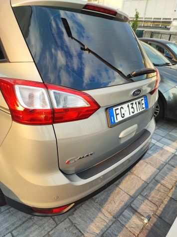 Ford Grand Cmax7