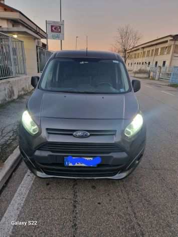 Ford Transit connect passo lungo