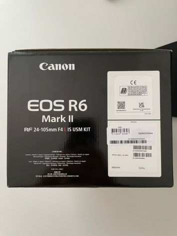 Fotocamera digitale Canon EOS R6 Mark II con obiettivo RF 24-105 mm F4L IS USM.