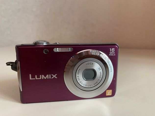 fotocamera digitale compatta Leica Lumix
