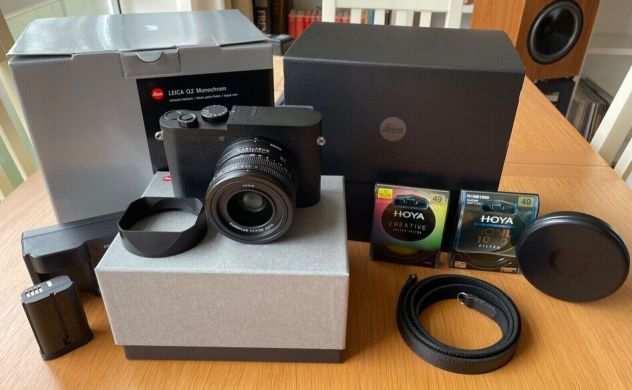 Fotocamera digitale Leica Q2 monocromatica da 47,3 MP