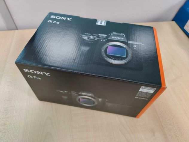 Fotocamera mirrorless a pieno formato Sony Alpha 7S III