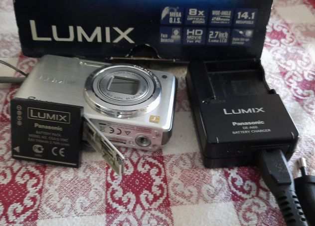 Fotocamera Panasonic Lumix DMC-FS30 14MPX completo batteria e carica
