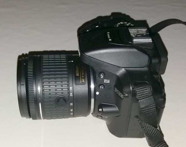Fotocamera reflex digitale Nikon d5300 in garanzia