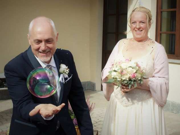 FOTOGRAFO, ARTISTA OFFRE SERVIZI FOTOGAFICI , NOZZE UNIONI CIVILI...
