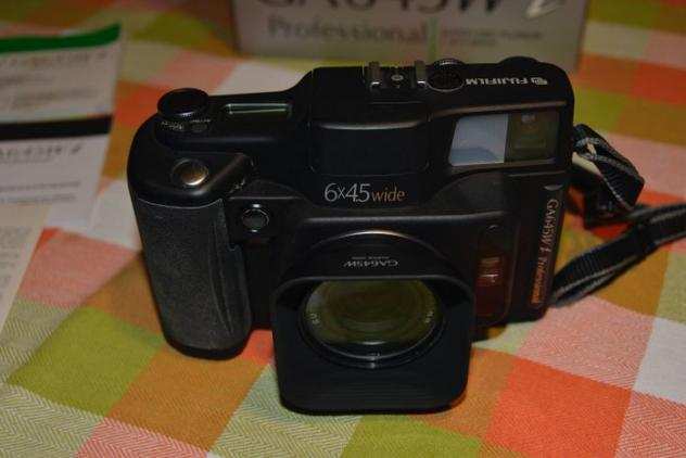 Fuji GA 645 Wi con EBC Fujinon 445mm  hood, box, papers 120  fotocamera medio formato