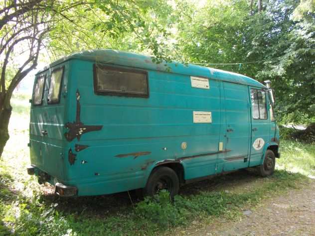 Furgone Camper Mercedes 407D Vintage