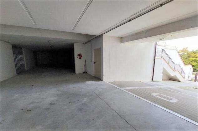 Garage a Colonnella - Rif. 14931