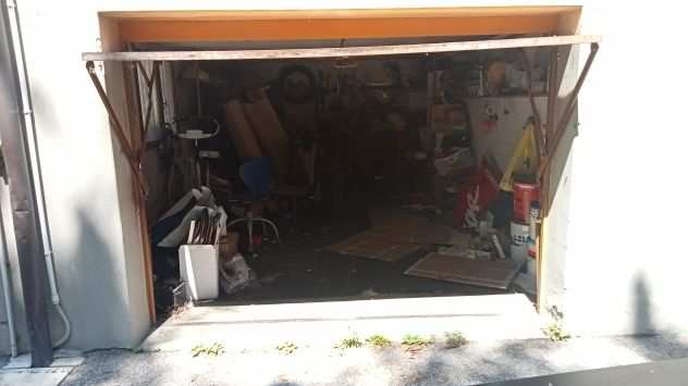 Garage in affitto