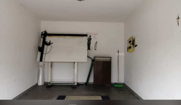 Garage in vendita a Castelfranco di Sotto 18 mq Rif 1096260