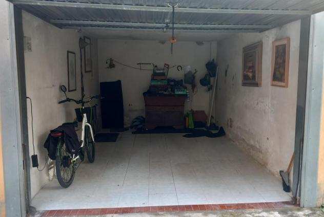 Garage in vendita a Livorno 15 mq Rif 1243306