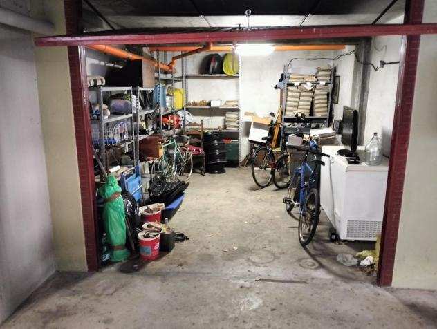 Garage in vendita a Livorno 20 mq Rif 1137903