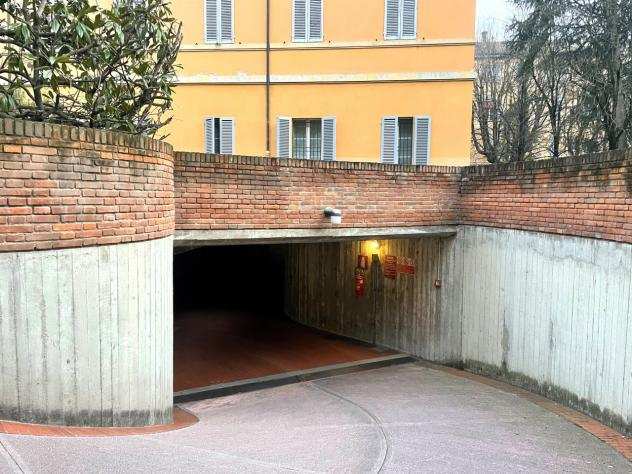 Garage  Posto Auto in affitto a Bologna
