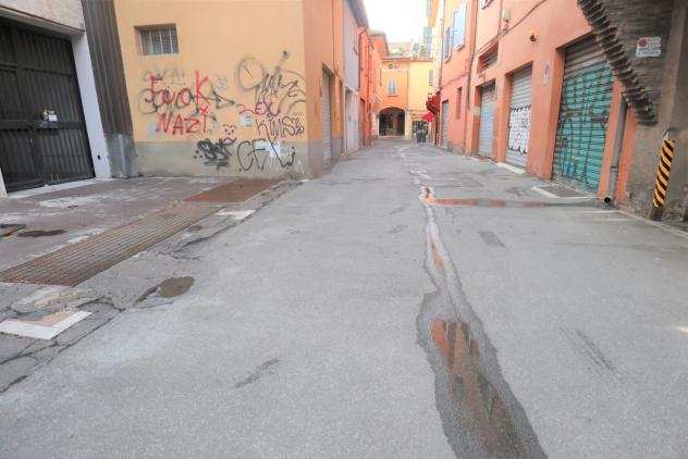 Garage  Posto Auto in vendita a Bologna, Irnerio - Universita